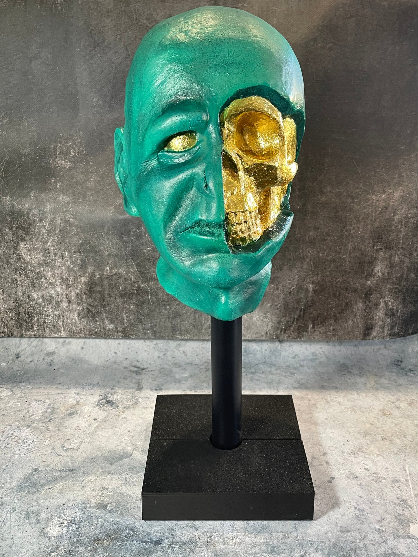 Sculpture du Seigneur des Ténèbres - Version Bronze et Or - Edition Limitee - Sculpture Pop Art En Argile